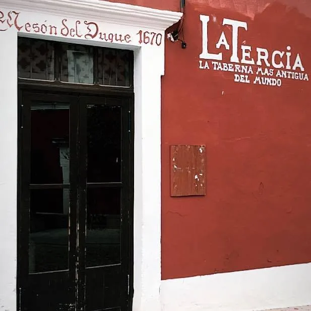 Fachada Mesón del Duque en Fernán Nuñez Córdoba